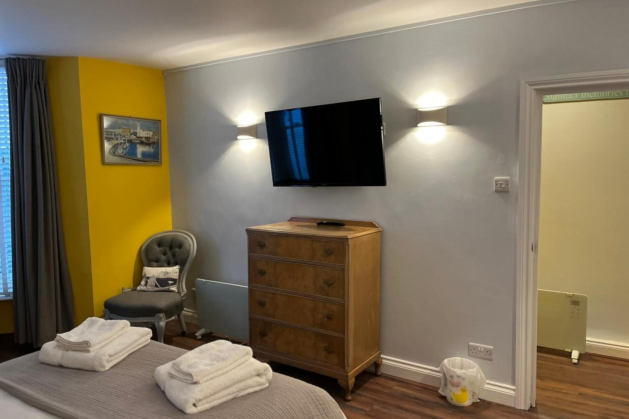 Villa Seaside Hideaway - Free Onstreet Parking Scarborough Esterno foto