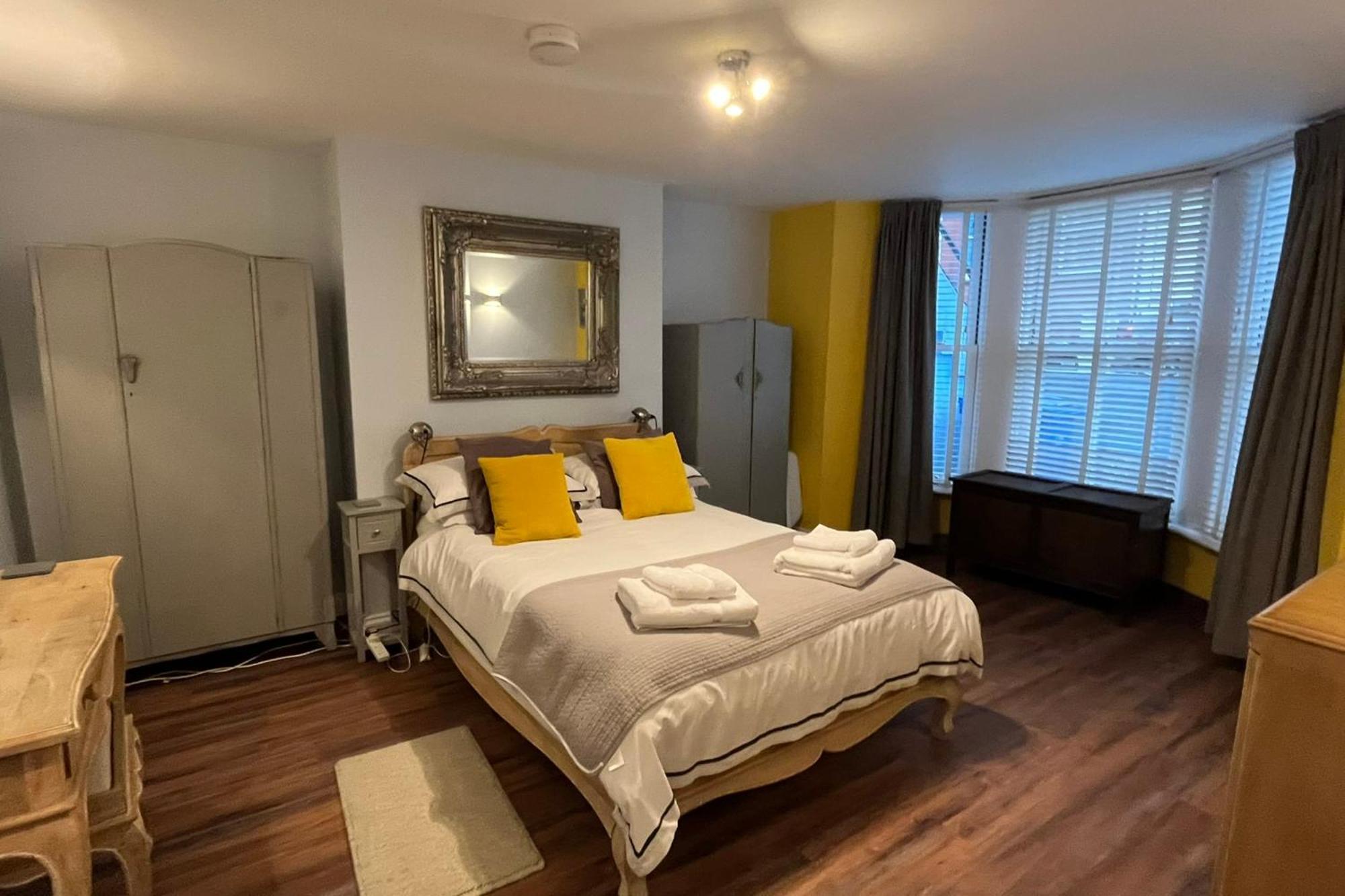 Villa Seaside Hideaway - Free Onstreet Parking Scarborough Esterno foto